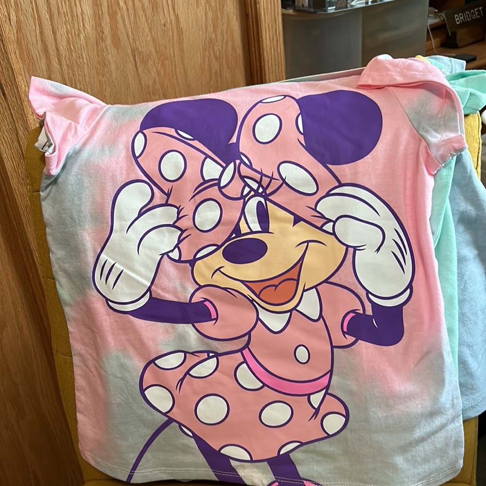 Minnie Mouse girls shirts size 6. NWT - Picture 5 of 5